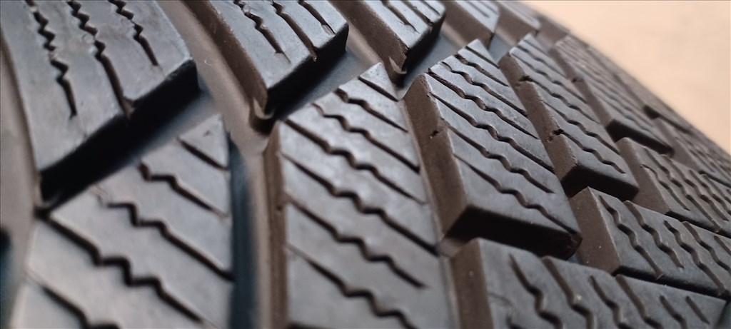 Continental Wintercontact TS850P 225/50 R17 téli gumik 4db 2. kép