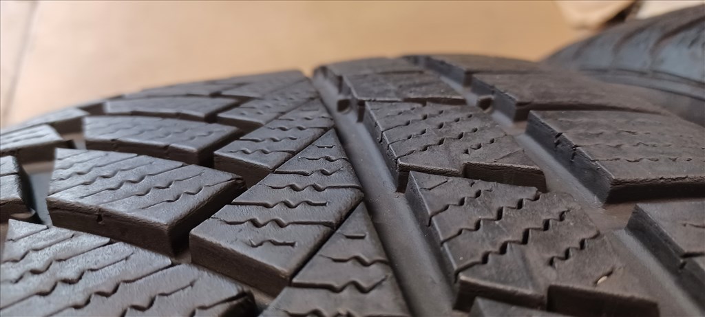 Continental Wintercontact TS850P 225/50 R17 téli gumik 4db 7. kép