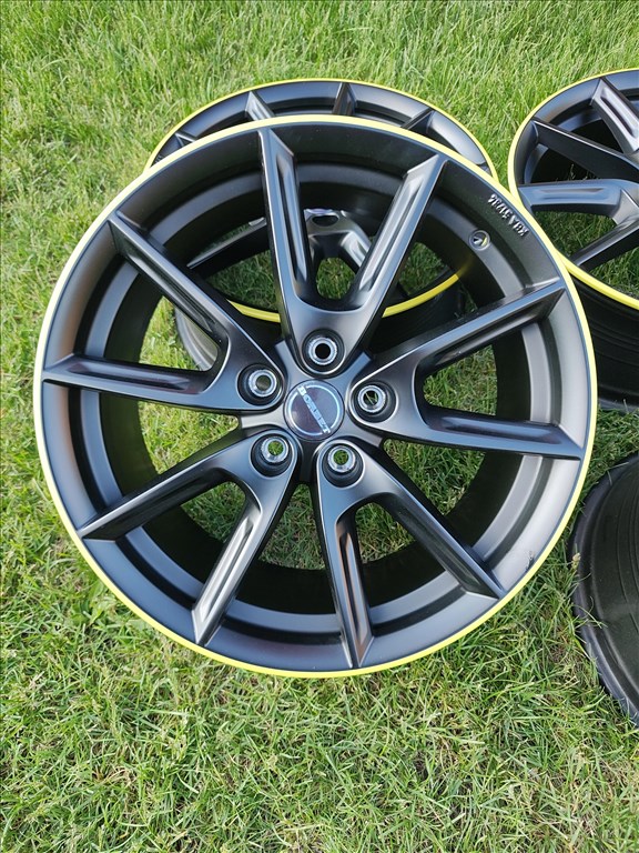 Borbet R18, 8x18 ET44, 5x112, új szett, A6,A4,A8,Superb,Octavia, Golf, Passat 2. kép