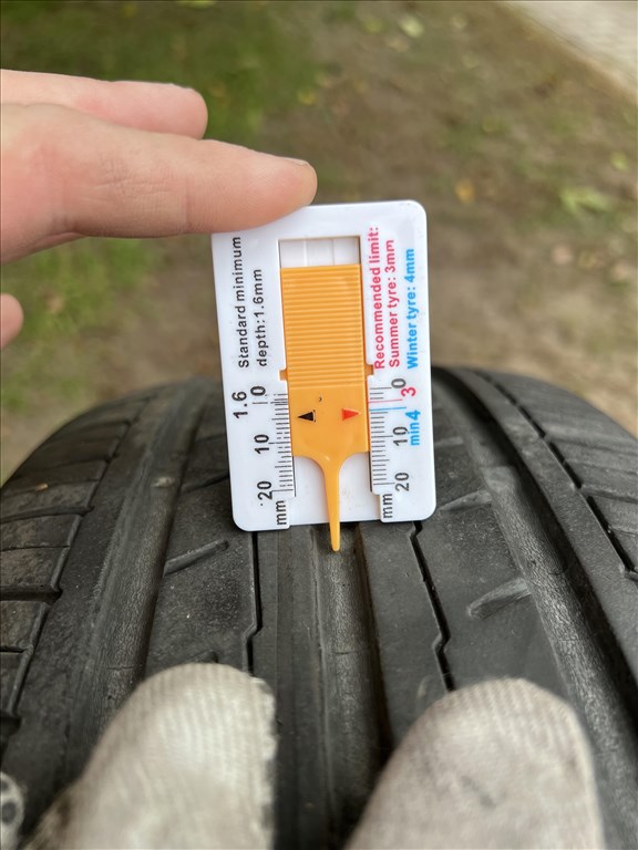  205/5516" használt Yokohama nyári gumi gumi 4. kép