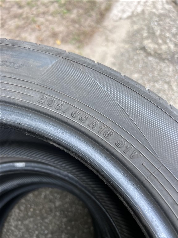  205/5516" használt Yokohama nyári gumi gumi 8. kép