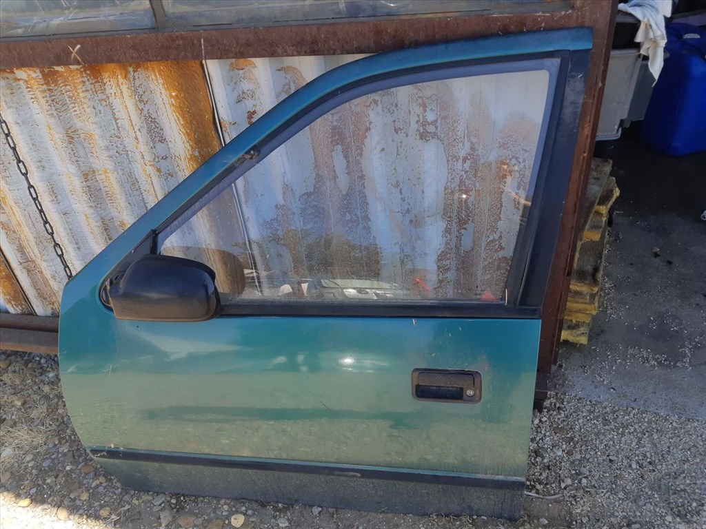 Suzuki Swift II 92-03 Bal Elsõ Ajtó 1. kép