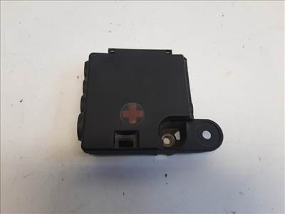 Audi A4 (8K B8) akkumulátor biztosíték 8K0937517B