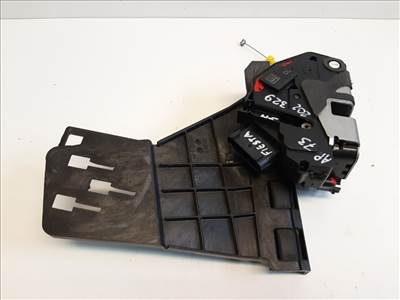 Ford Fiesta jobb hátsó ajtózár 8A6AA26412BD