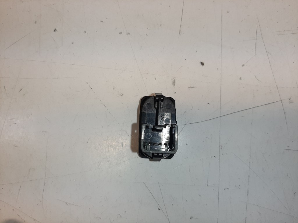 Ford Mondeo (MK4) jobb elsõ ablakemelõ kapcsoló 6M2T14529AD 2. kép