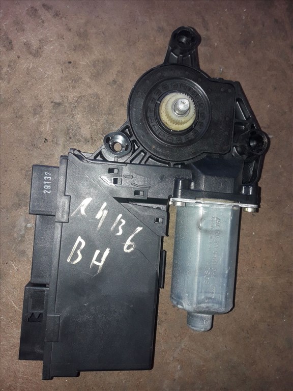 Audi A4 B6 Bal Hátsó Ablakemelõ Motor 8E0 959 802A 2. kép