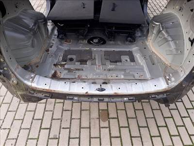 Kia Carens (UN) hátfal