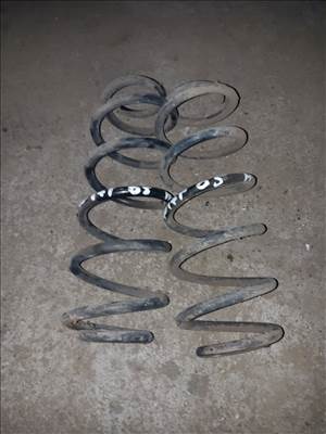 Suzuki Swift III 04-10 Hátsó Rugó Pár