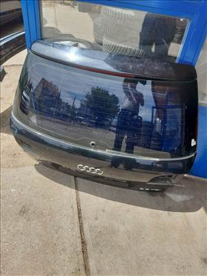 Audi A4 B7 Csomagtér Ajtó