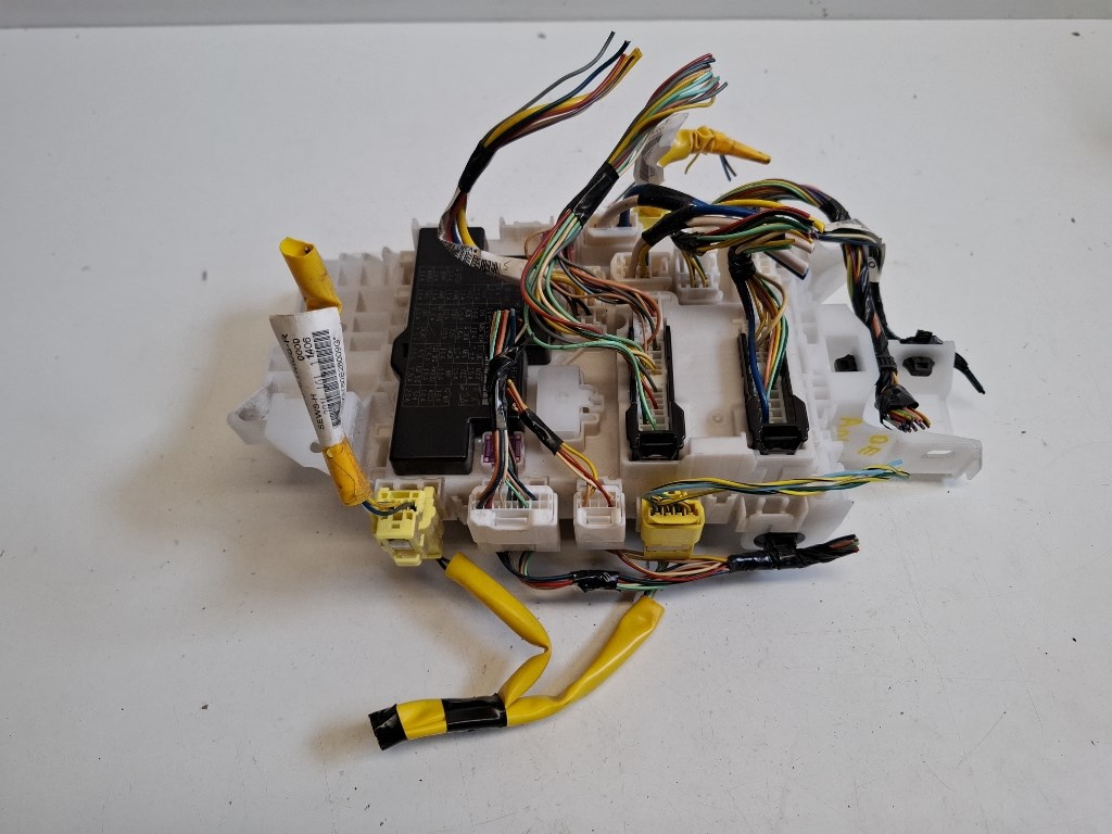 Suzuki SX4 S-Cross  biztosítéktábla utastér AA102667 1. kép