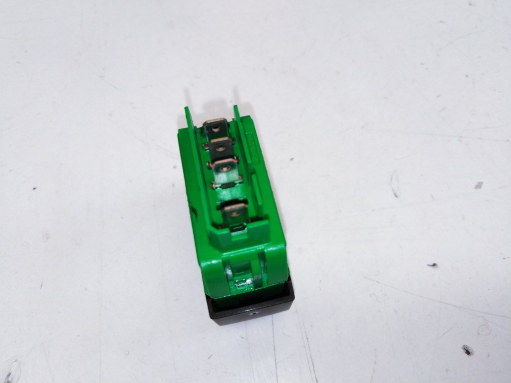 Toyota Aygo (AB10) jobb elsõ ablakemelõ kapcsoló 2. kép