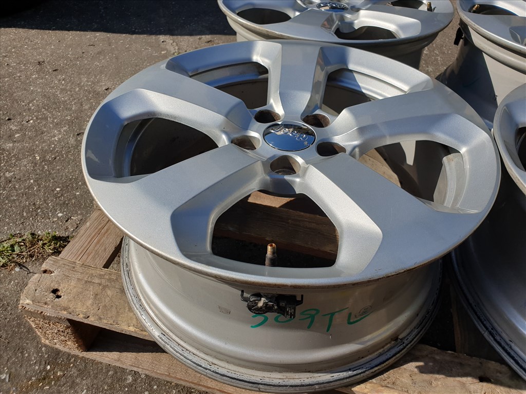 17" 5x110 JEEP + szenzor 5. kép