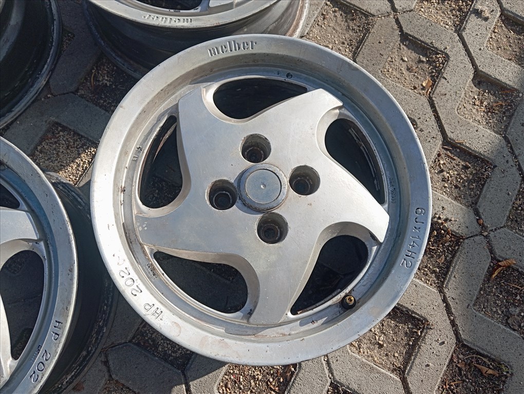 14" Melber Retro Alufelni garnitúra 4x100-as 6jx14 ET35 3. kép