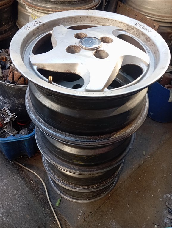 14" Melber Retro Alufelni garnitúra 4x100-as 6jx14 ET35 7. kép