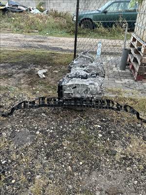 Toyota Proace II Lökháritó tartó muanyag