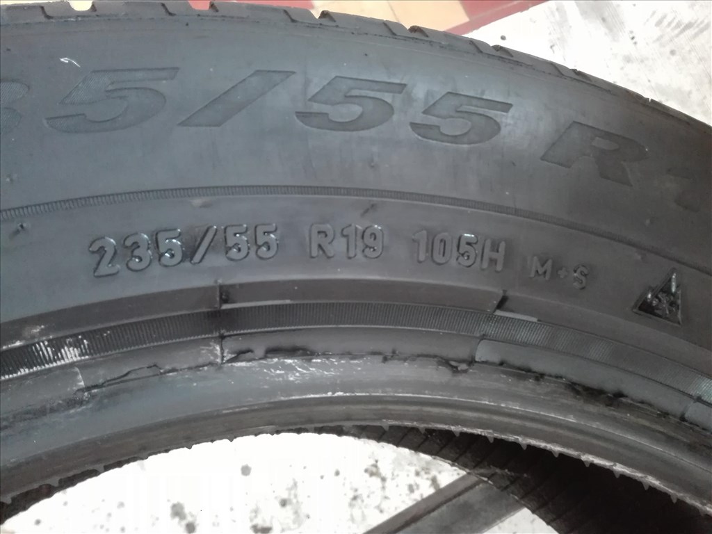 235/55R19 Pirelli téli gumi garnitúra 235/55 r19 6. kép