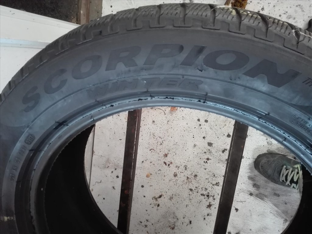 235/55R19 Pirelli téli gumi garnitúra 235/55 r19 7. kép