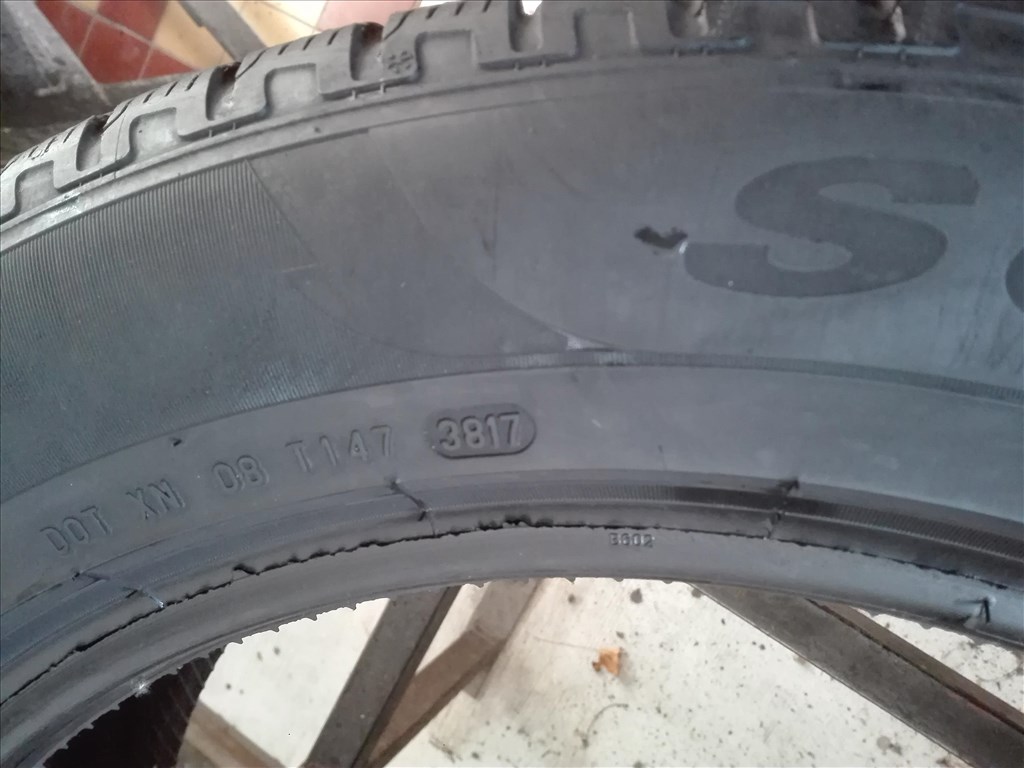 235/55R19 Pirelli téli gumi garnitúra 235/55 r19 8. kép