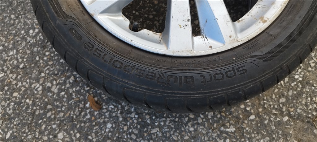 Peugeot 308 II 5x108 lyukosztású 16" gyári alufelni, 205/55 jó állapotú Dunlop nyári gumival 10. kép