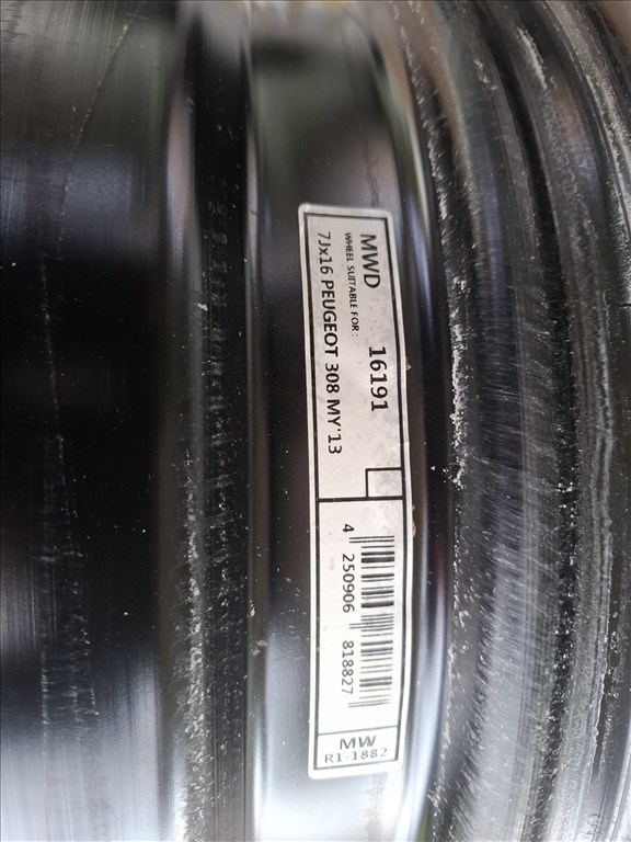  5x108 lyukosztású 16" használt (gyári felni) lemezfelni kerékcsavarokkal eladó 4. kép