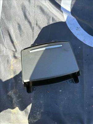 Audi A6 (C6 - 4F) pohártartó 