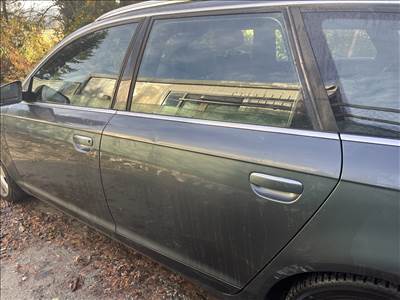 Audi A6 (C6 - 4F) bal hátsó ajtó LX7Z 