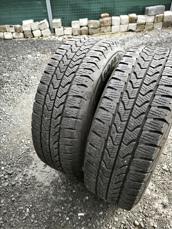  215/6516"c 28e/2db  használt Goodyear téli gumi gumi 3. kép