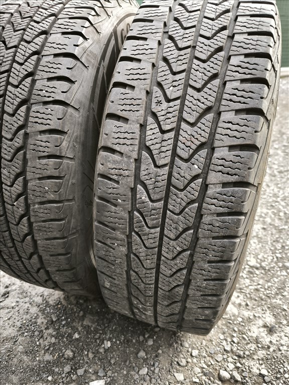  215/6516"c 28e/2db  használt Goodyear téli gumi gumi 6. kép