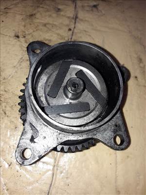 Opel Frontera A Olaj Pumpa