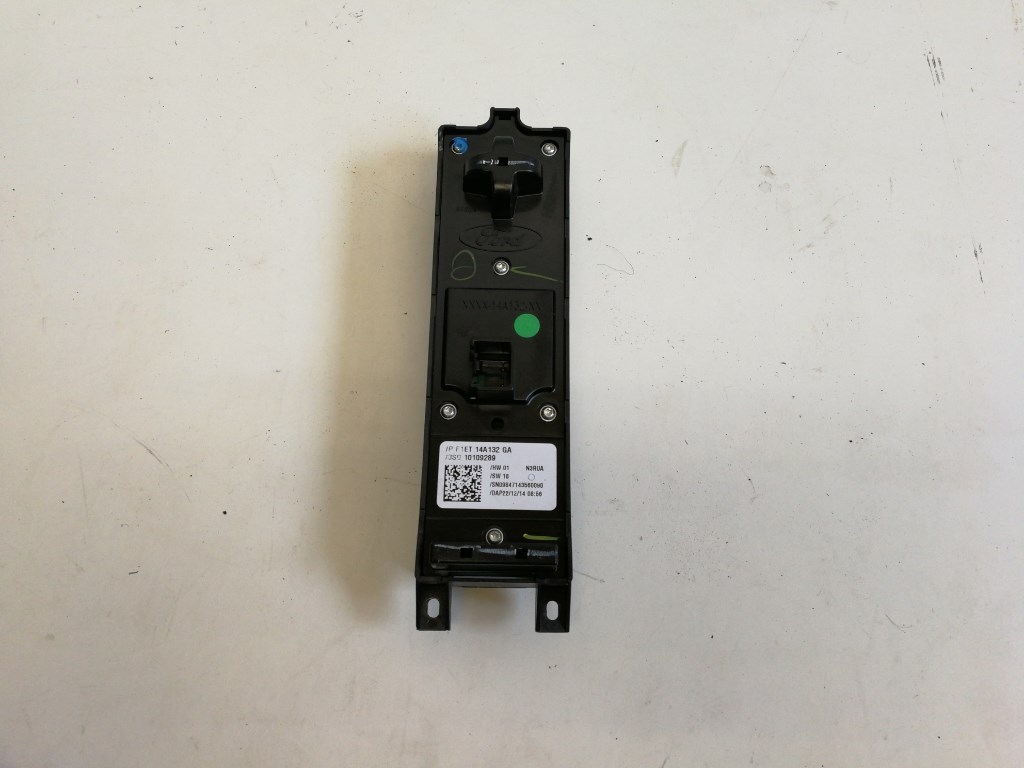 Ford B-max bal elsõ ablakemelõ kapcsoló F1ET14A132GA 2. kép