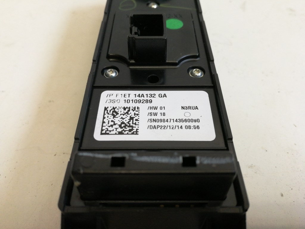 Ford B-max bal elsõ ablakemelõ kapcsoló F1ET14A132GA 3. kép