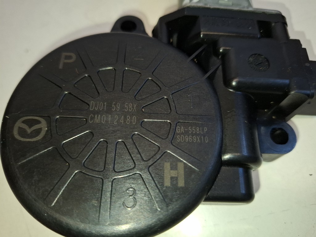 Mazda 2 3 ajtós bal elsõ ablakemelõ motor DJ015958X 3. kép
