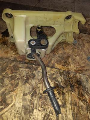 Suzuki Swift III 04-10 Váltó Kulissza