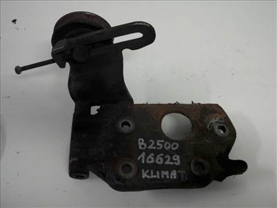 Mazda B 2500  klímakompresszortartóbak (klímakompresszor tartó)