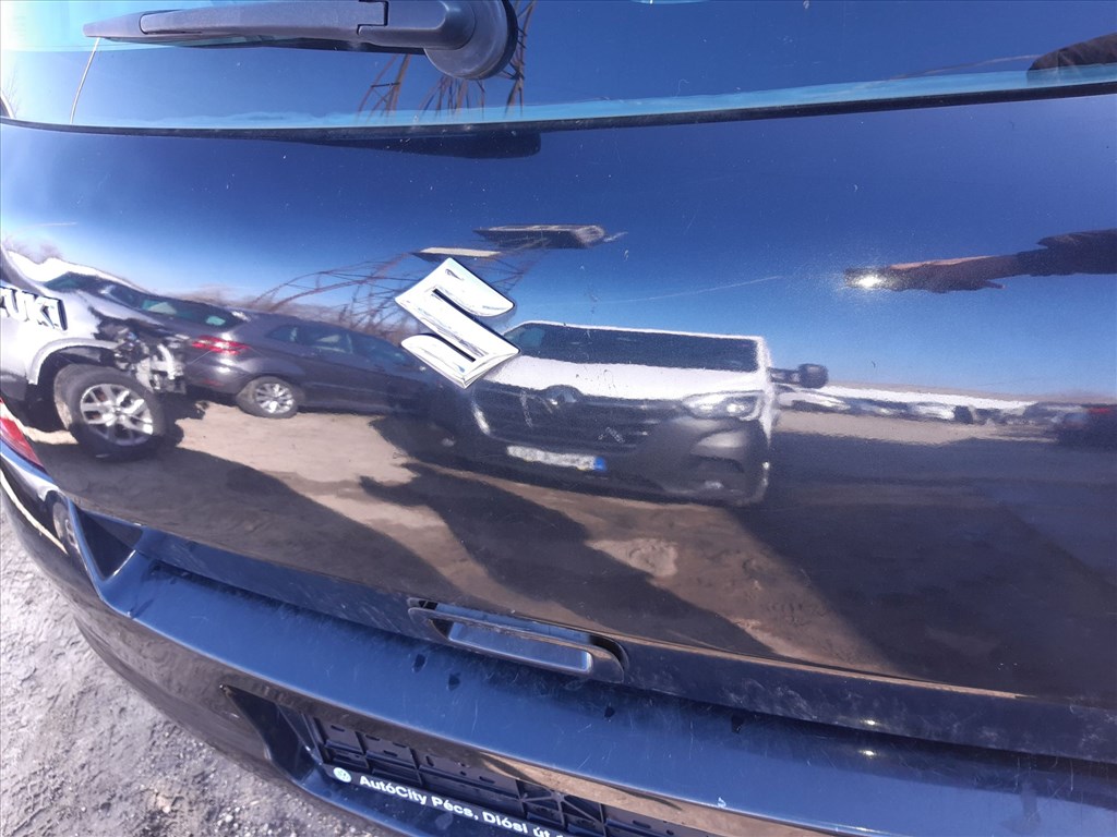 Suzuki Swift III 04-10 Csomagtér Ajtó 43R-001583 2. kép