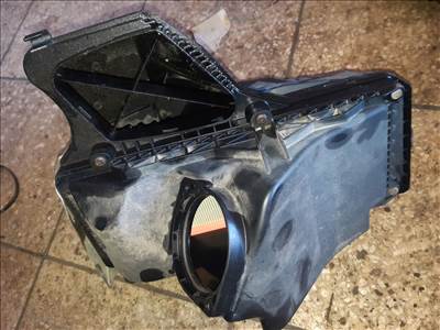 Audi A4 B8 Légszûrő Ház 8K0 133 835 AB