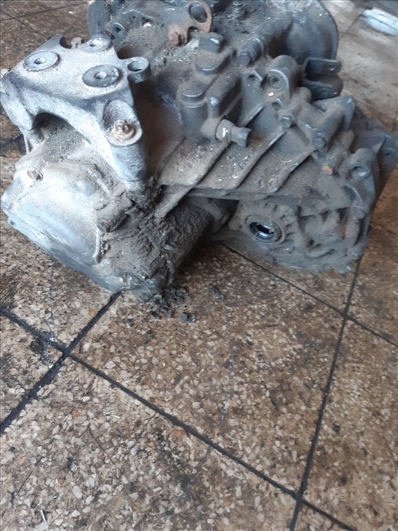 Opel Zafira A UM 13104951 Váltó 4. kép