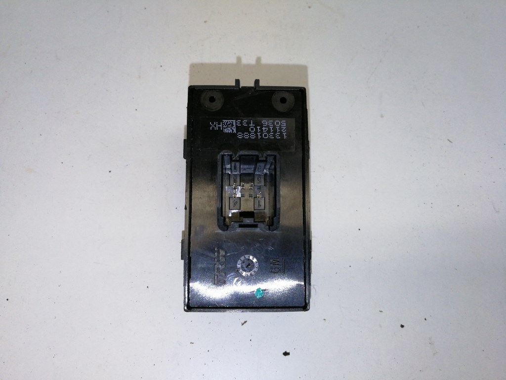 Opel Zafira Tourer bal hátsó ablakemelõ kapcsoló 13301888 3. kép