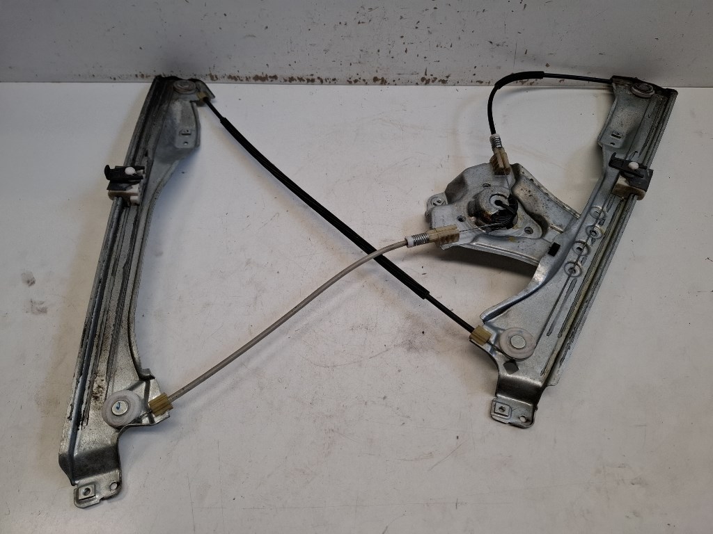 Renault Clio kombi bal elsõ Ablakemelõ szerkezet elektromos 8200291145 1. kép