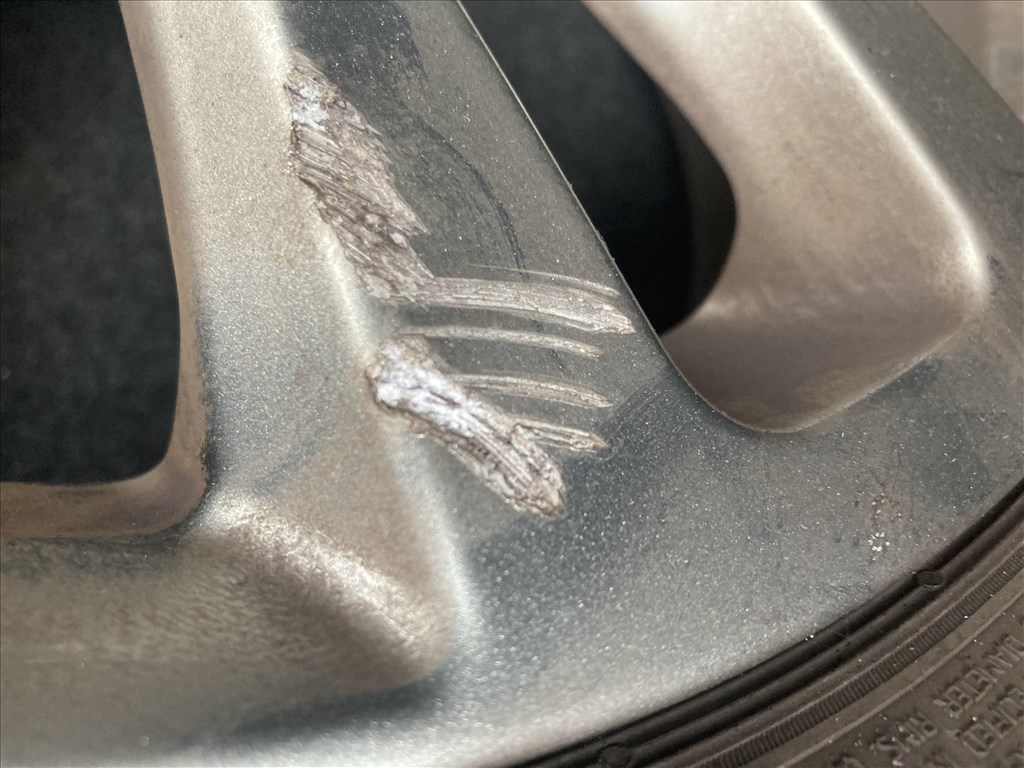  5JJ 15" használt (gyári felni) alufelni 3. kép