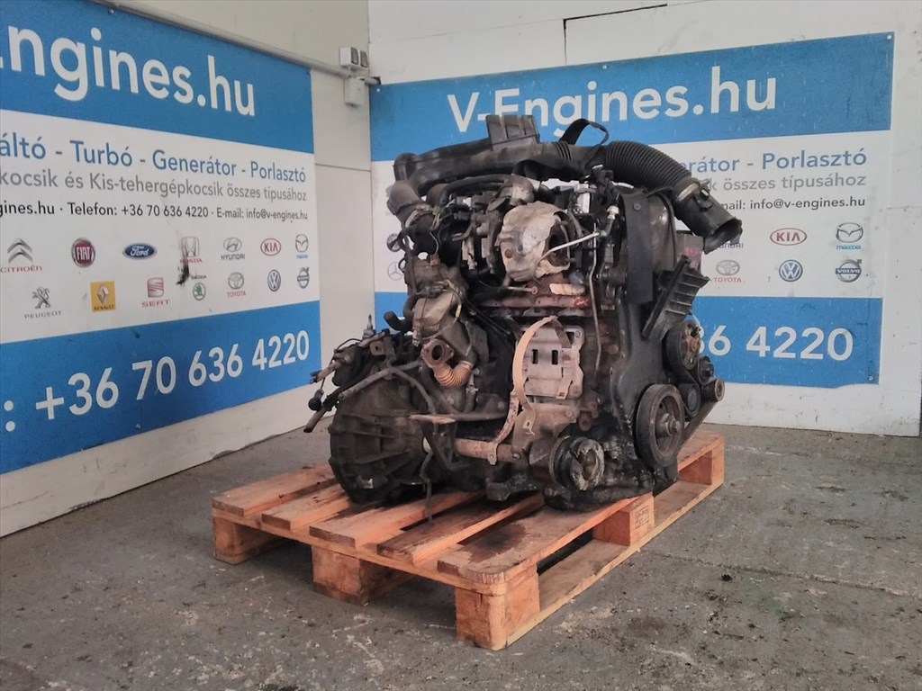 Renault R9MH413 bontott motor  2. kép