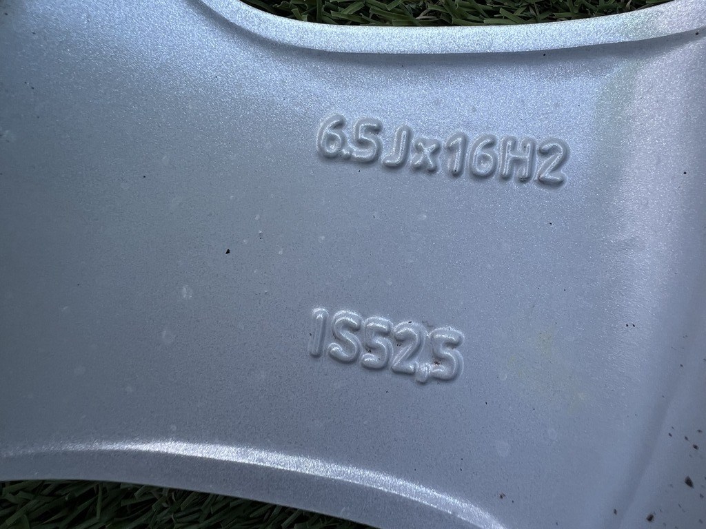 5x108 16" Volvo gyári alufelni 6,5Jx16h2 ET52,5 7. kép