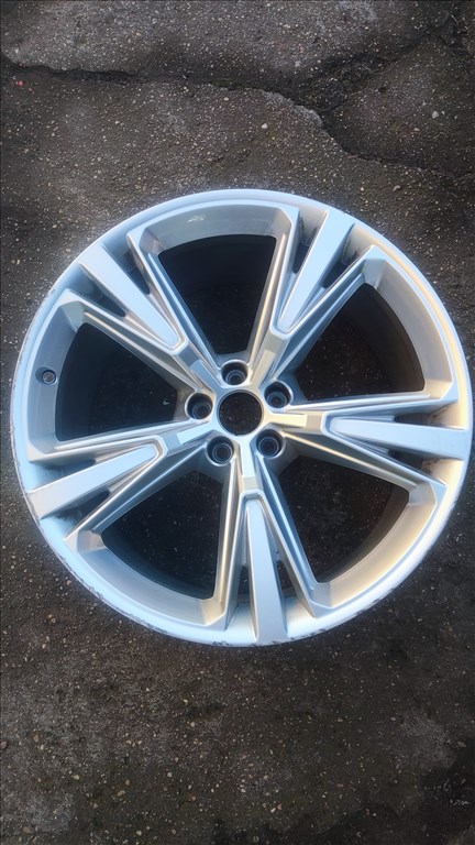   1db. 4M8 605 025 H  Audi Borbet alufelni 5x112 lyukosztású 10J 21" újszerű   1. kép