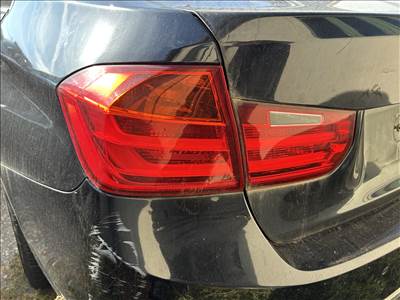 BMW 320 F30 bal hátsó lámpa 