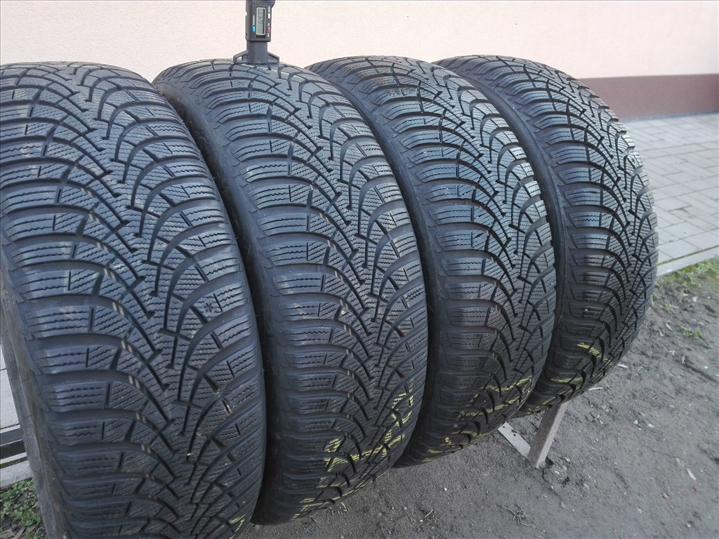 205/60R16 Goodyear  téli gumi garnitúra 205/60 r16 2. kép