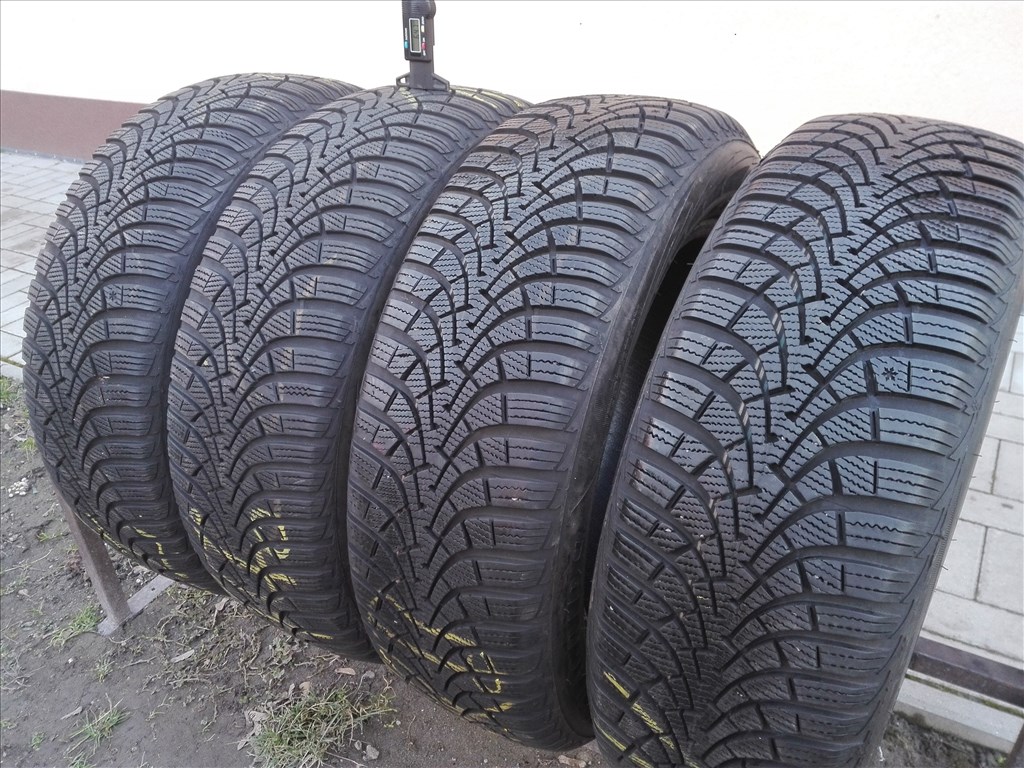 205/60R16 Goodyear  téli gumi garnitúra 205/60 r16 1. kép