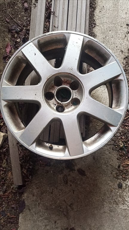  5x100 lyukosztású r 16" használt (gyári felni) alufelni 2. kép