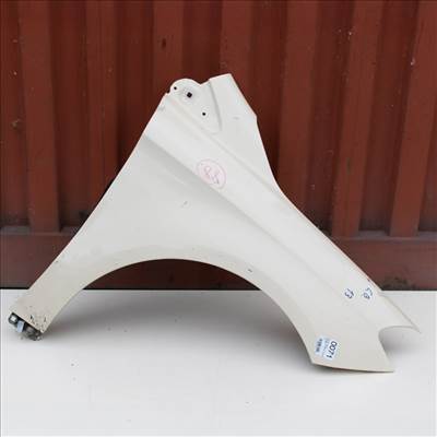 Mercedes-Benz W246 (2013) bal első sárvédő