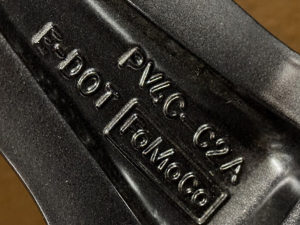 R18 Original Ford 7.5J ET50 - PV4C-1007-C2A PV4C1007C2A  1db felni alufelni 4. kép