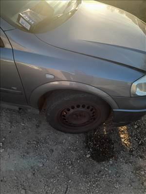 Opel astra g jobb első sárvédő z155
